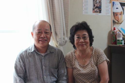 外壁塗装をさせて頂いたお客様との写真
