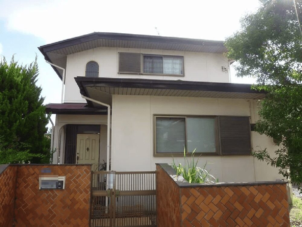 M様(津)施工前 (2) 津市の外壁塗装をリペイント匠が施工した写真