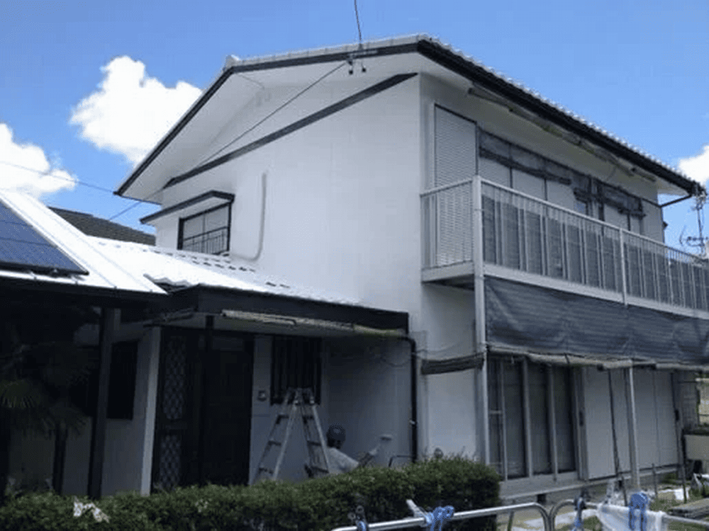 四日市市の外壁塗装をリペイント匠が施工した写真