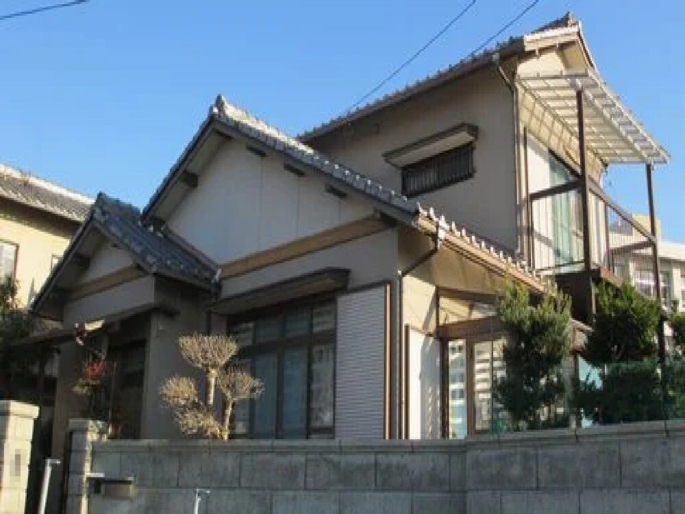 津市の外壁塗装をリペイント匠が施工した写真