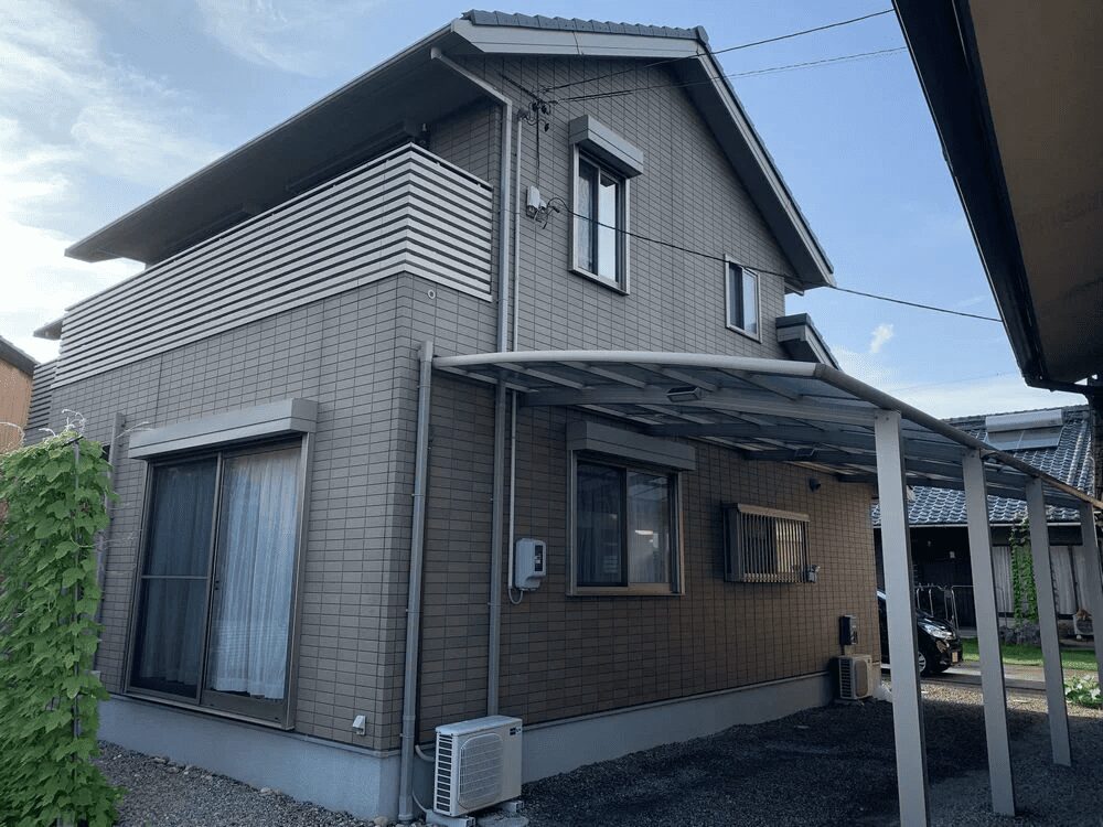 I様(津)施工前 (3) 津市の外壁塗装をリペイント匠が施工した写真