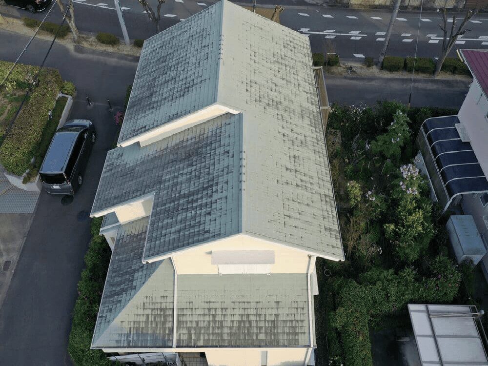 津市の屋根塗装をリペイント匠が施工した写真