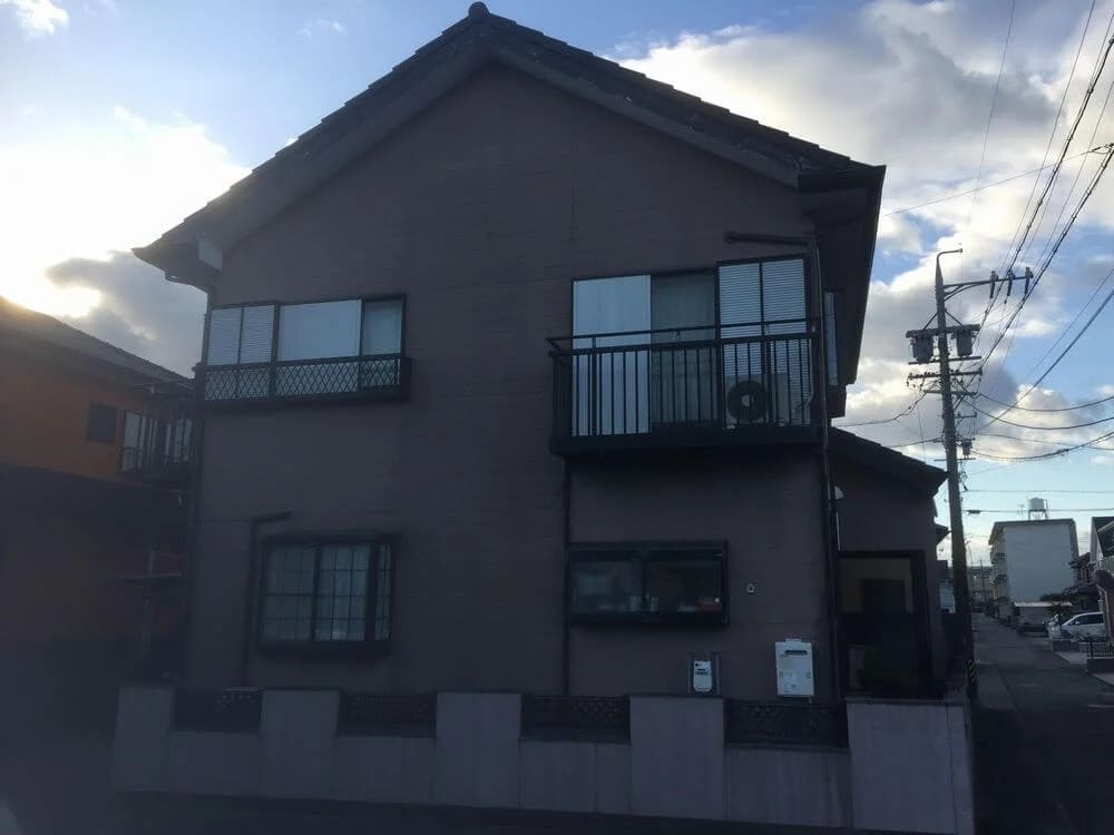 鈴鹿市の外壁塗装をリペイント匠が施工した写真