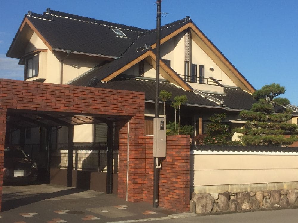 鈴鹿市の外壁塗装をリペイント匠が施工した写真
