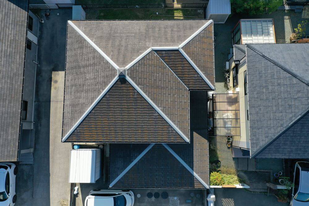 三重県鈴鹿市T様【屋根カバー工法】施工前