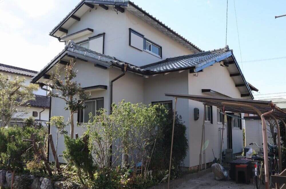 鈴鹿市の外壁塗装をリペイント匠が施工した写真