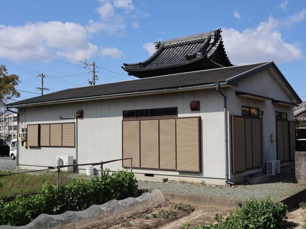 鈴鹿市の外壁塗装をリペイント匠が施工した写真