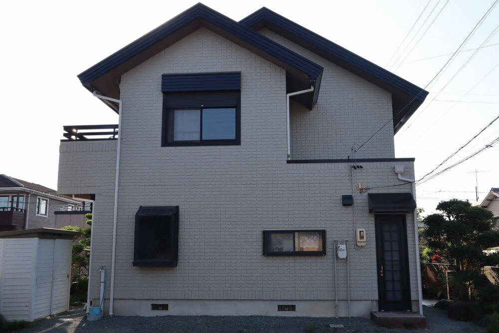 津市　外壁塗装　リペイント匠