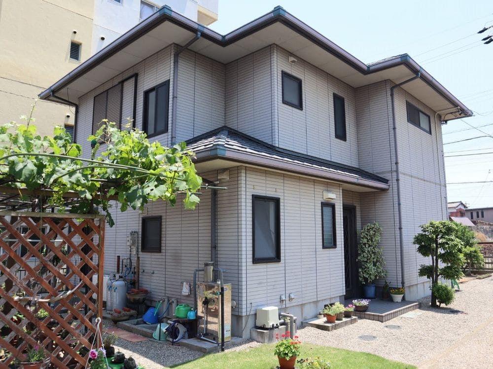 鈴鹿市の外壁塗装をリペイント匠が施工した写真