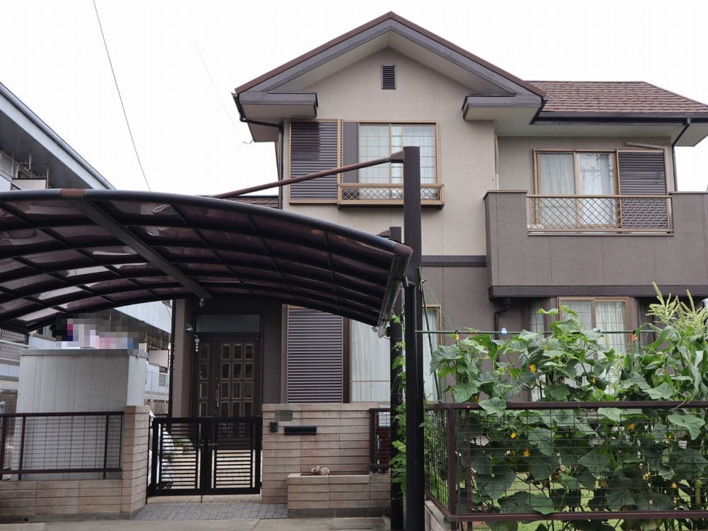 鈴鹿市の外壁塗装、屋根カバー工事をリペイント匠が施工した写真