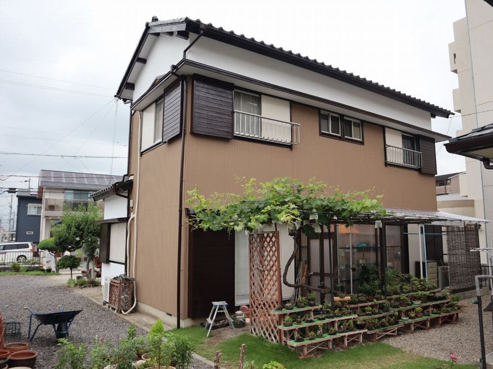 鈴鹿市の外壁塗装をリペイント匠が施工した写真