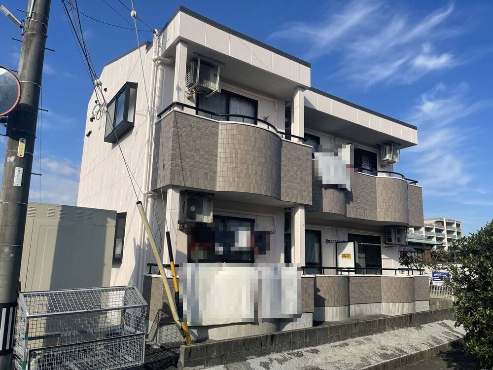 松阪市の外壁塗装、屋根塗装、防水工事をリペイント匠が施工した写真