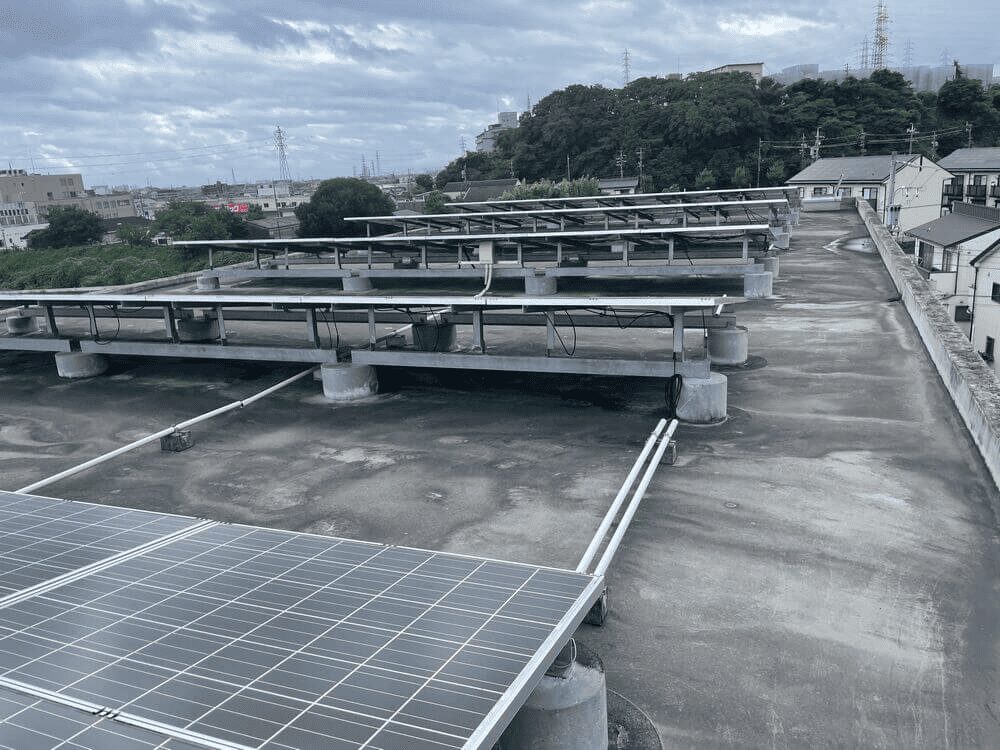 I様(四日市)防水施工前 四日市市の外壁塗装、防水工事をリペイント匠が施工した写真