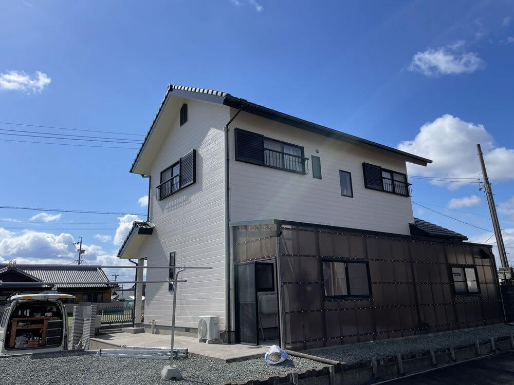 津市　外壁塗装　リペイント匠