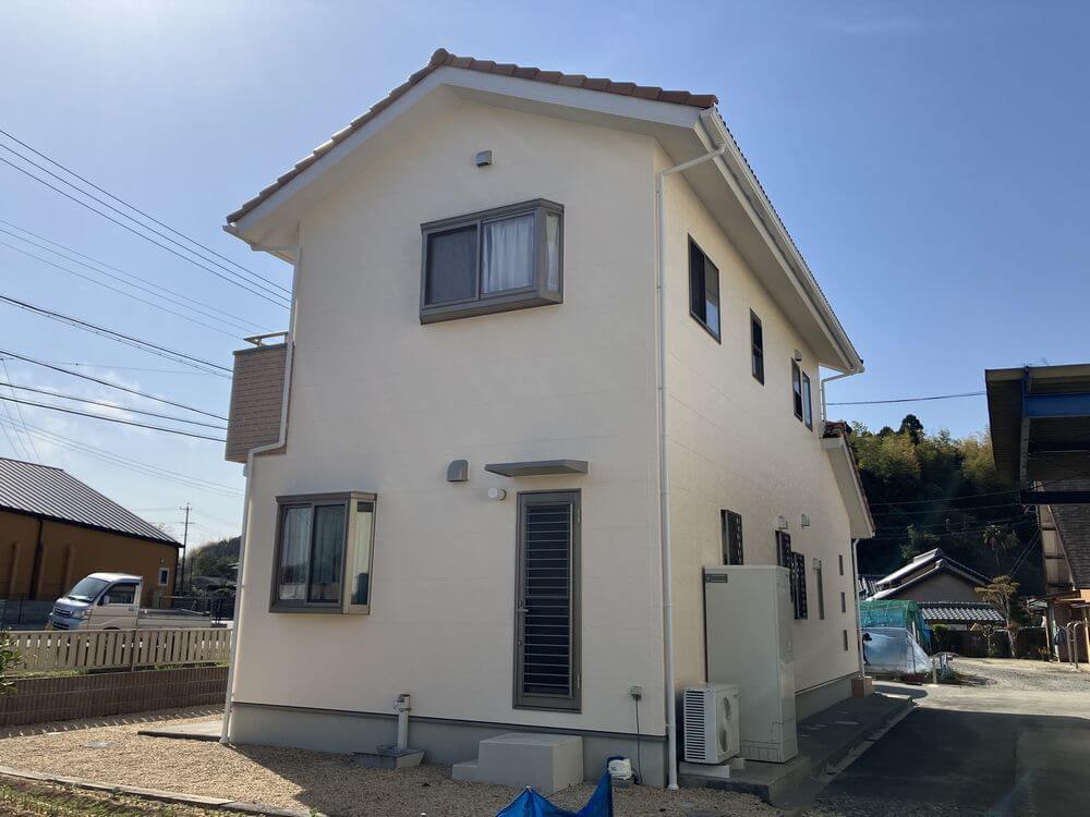 津市　外壁塗装　リペイント匠