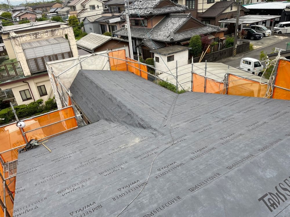 亀山市の外壁塗装、屋根工事をリペイント匠が施工した写真