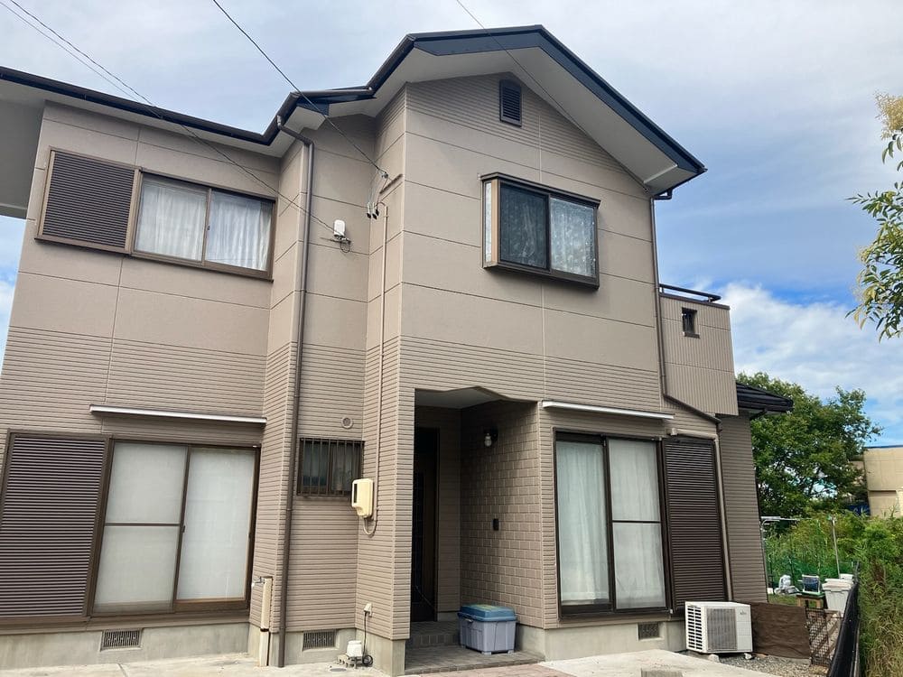 (津市)施工後1 津市の外壁塗装、屋根塗装をリペイント匠が施工した写真