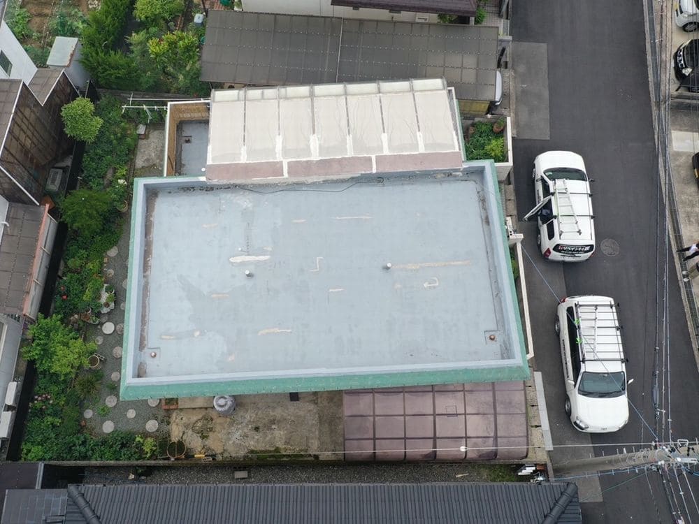 鈴鹿市N様_施工前_屋根全体 鈴鹿市 防水工事 リペイント匠