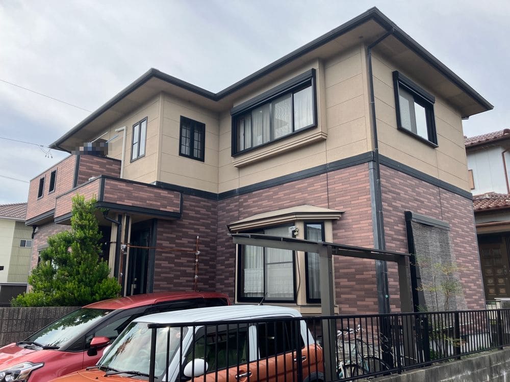 鈴鹿市三日市U様_施工前_外壁全体 (1) 鈴鹿市 外壁塗装 リペイント匠