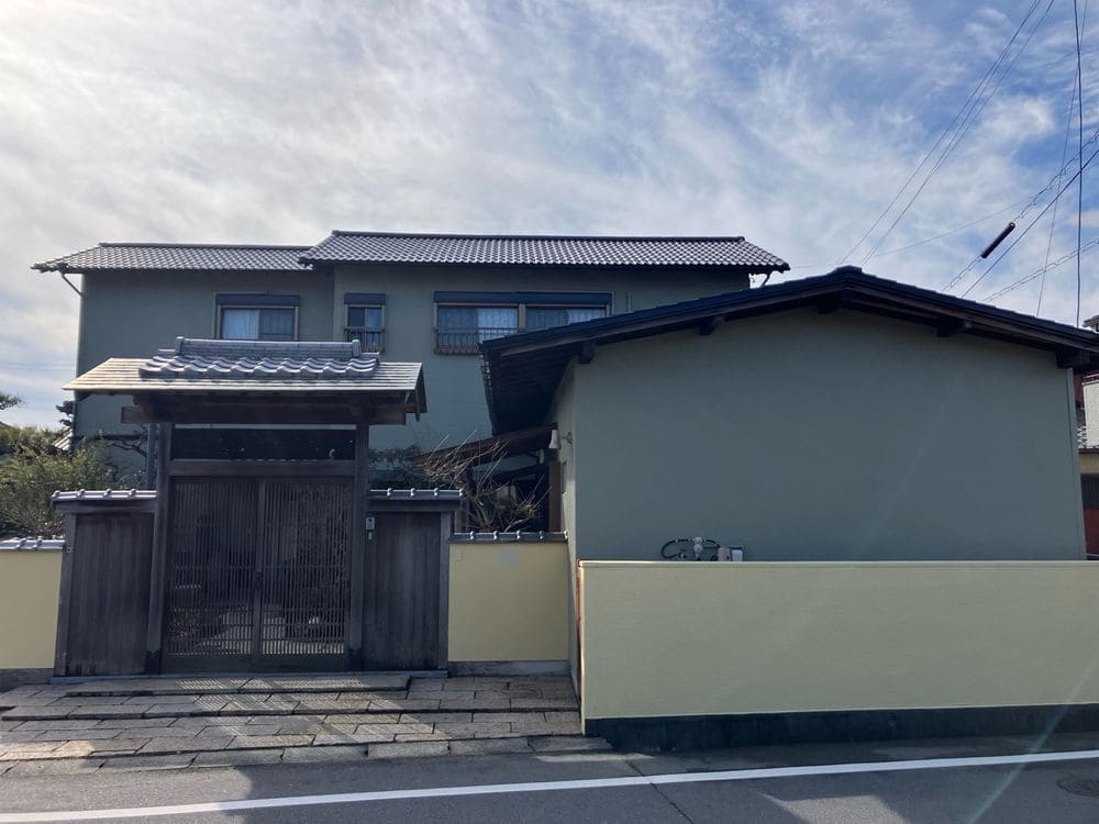 四日市市桜町N様_施工後_外壁全体 (2) 四日市市 外壁塗装 リペイント匠