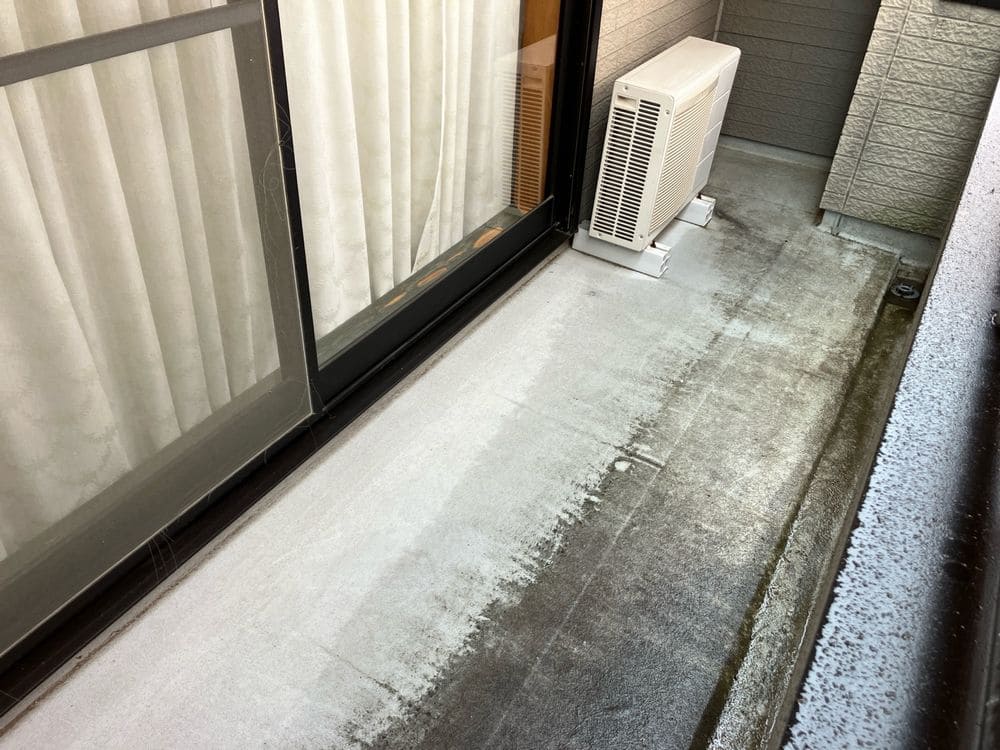 鈴鹿市石薬師町M様_施工前_防水 鈴鹿市 防水工事 リペイント匠