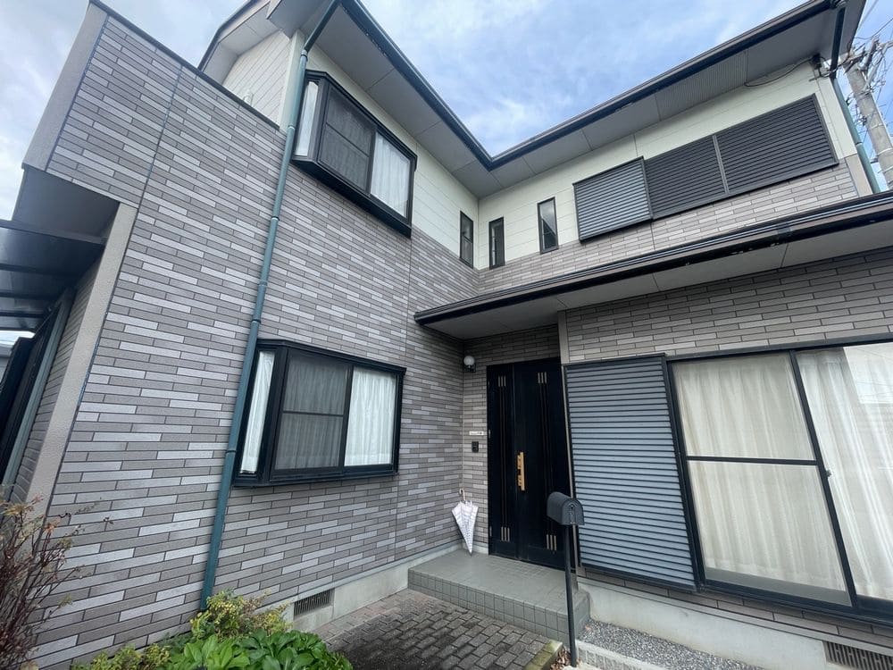 鈴鹿市大池K様(3)_施工前_外壁全体 鈴鹿市 外壁塗装 リペイント匠
