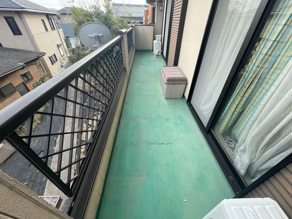 鈴鹿市O様_施工前_ベランダ 鈴鹿市 防水工事 リペイント匠