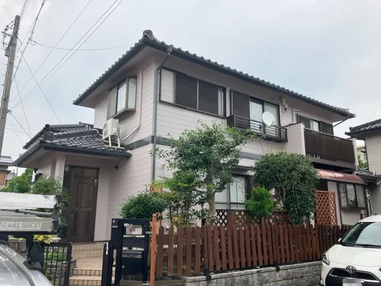 津市｜三交ホーム住宅を優しい色で塗装│新築当時のようにきれいになり満足