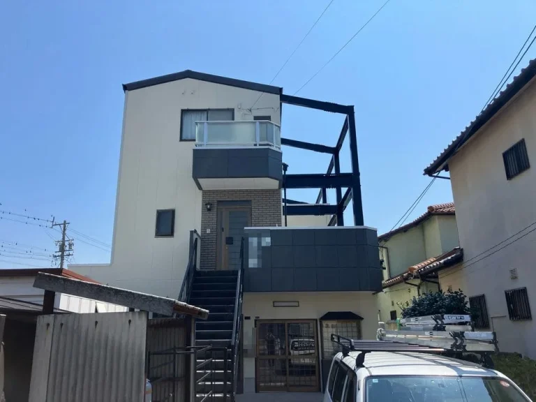 四日市市｜モノトーンに塗装│細かい部分も塗装して大変満足しております