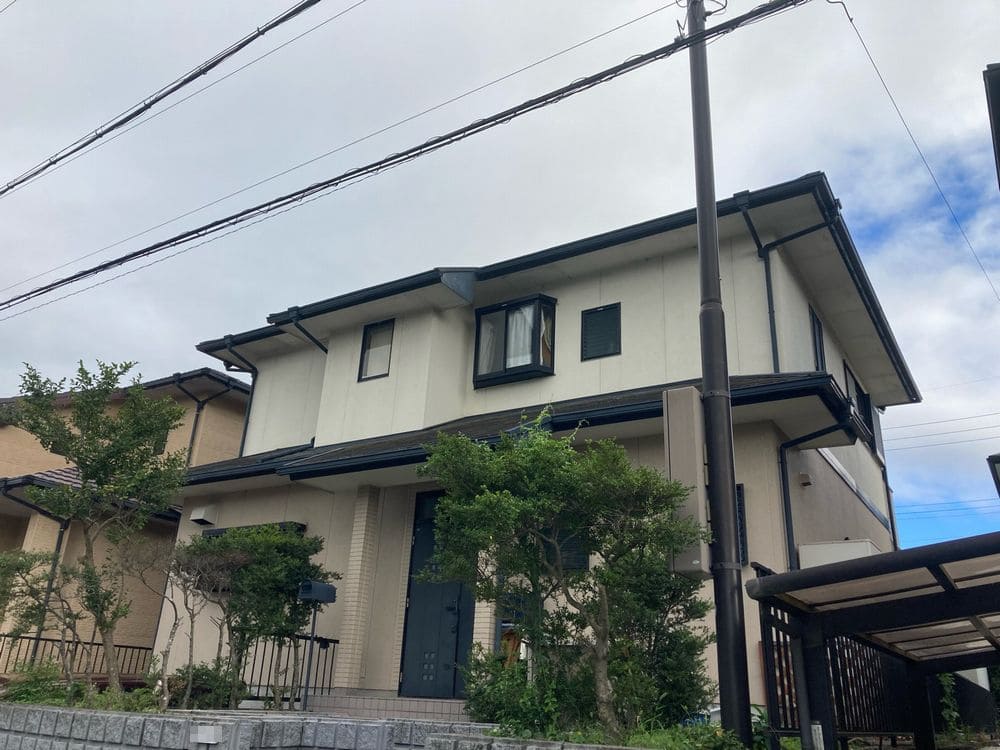 鈴鹿市M様_施工前_外壁全体 鈴鹿市 外壁塗装 リペイント匠