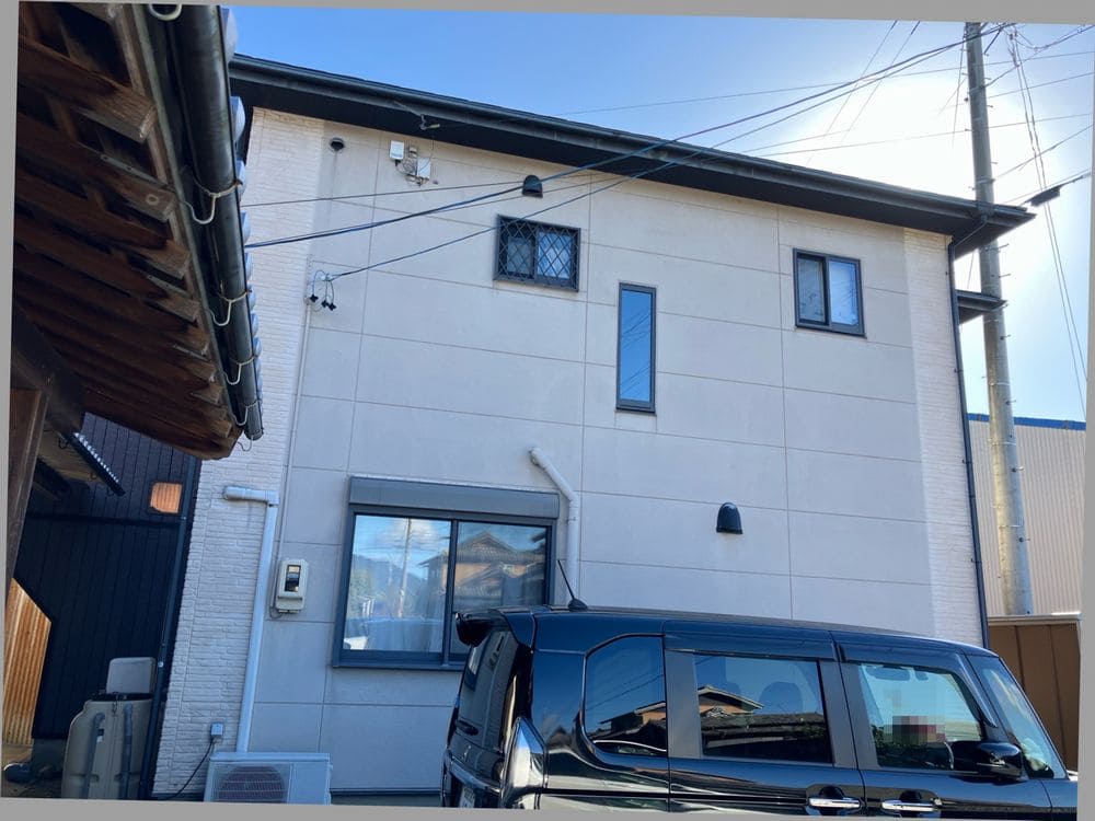 亀山市の外壁塗装をリペイント匠が施工した写真