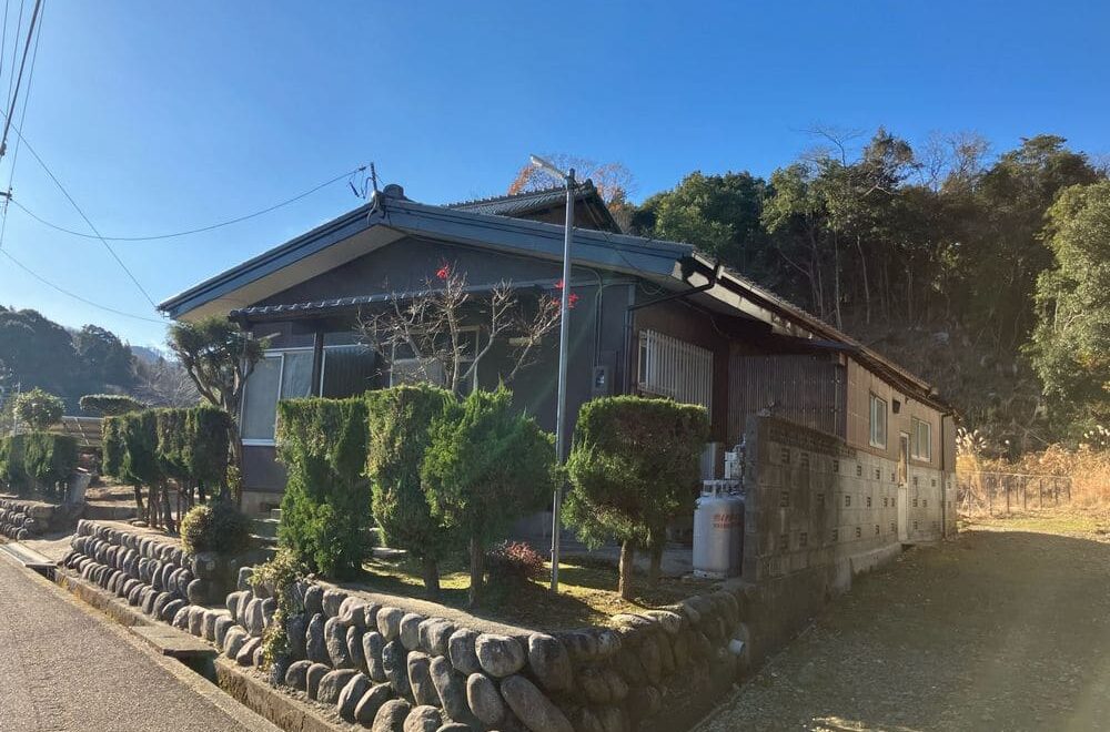 津市の外壁塗装をリペイント匠が施工した写真