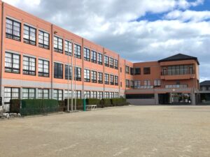 ■四日市市の外壁塗装をした例　四日市市の外壁塗装をリペイント匠が施工した写真