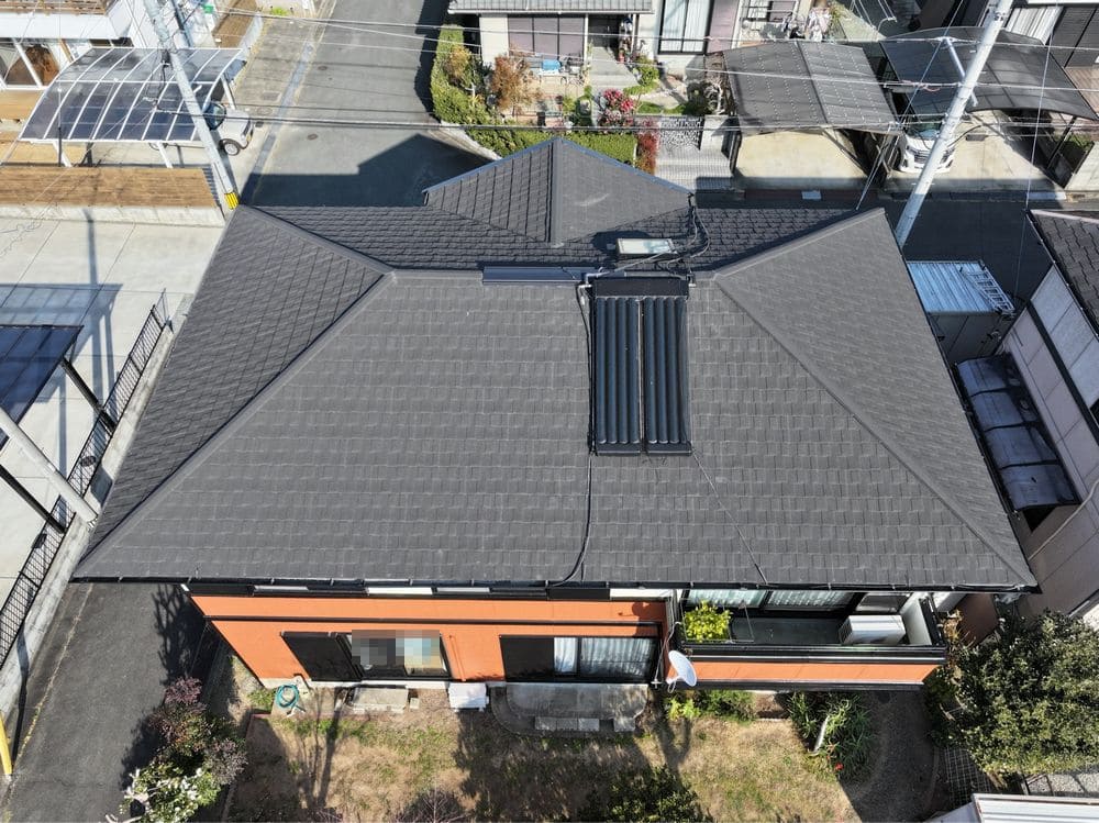 津市M様 施工後_屋根全体 津市の外壁塗装、屋根カバー工事をリペイント匠が施工した写真