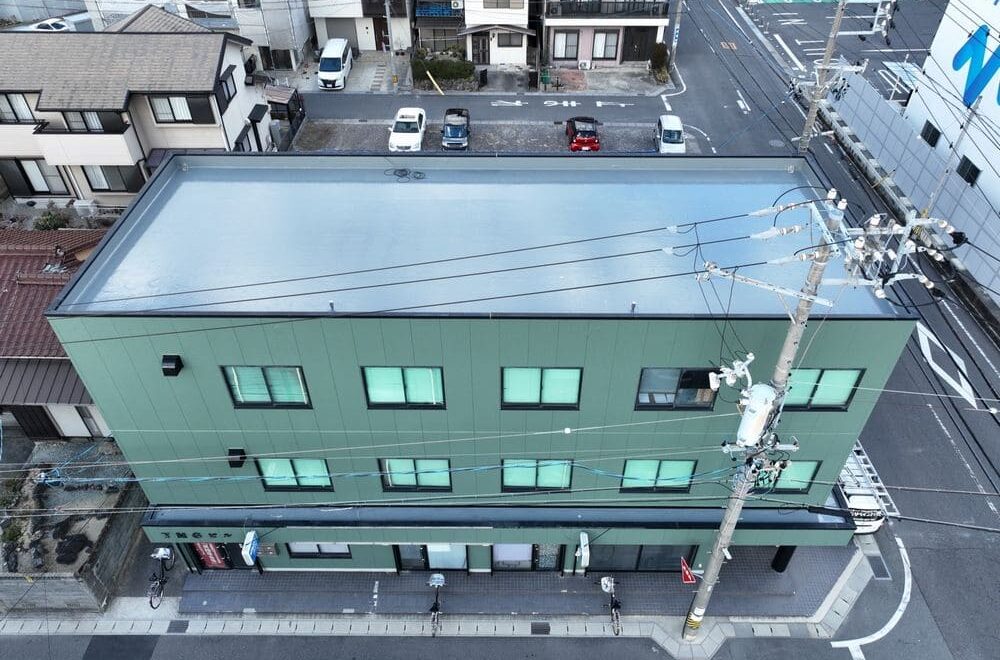 津市の外壁塗装、防水工事をリペイント匠が施工した写真