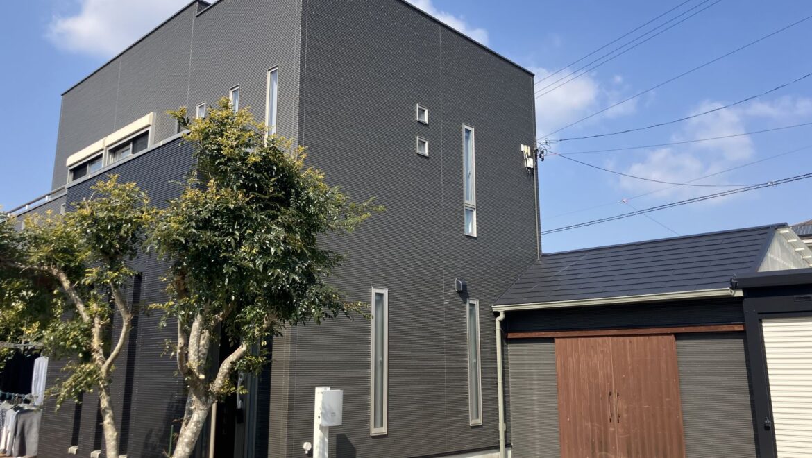 伊勢市の外壁塗装、屋根塗装をリペイント匠が施工した写真