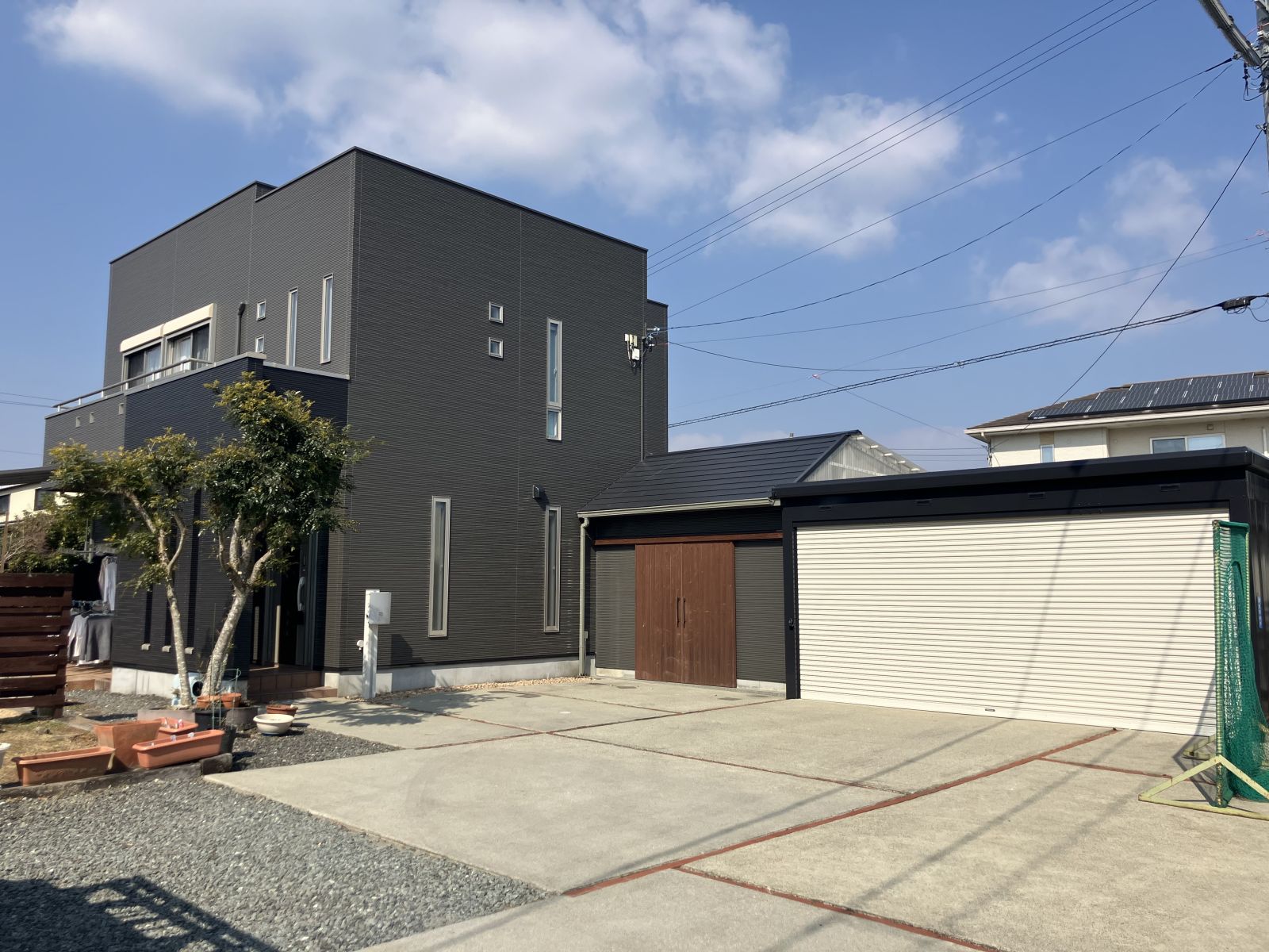伊勢市の外壁塗装、屋根塗装をリペイント匠が施工した写真