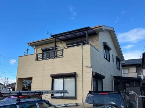 津市の外壁塗装、屋根塗装、防水工事をリペイント匠が施工した写真