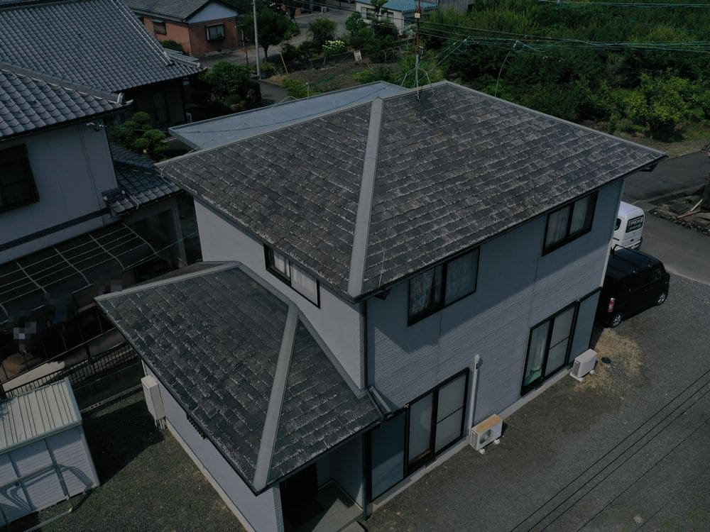 鈴鹿市の外壁塗装、屋根カバー工事をリペイント匠が施工した写真