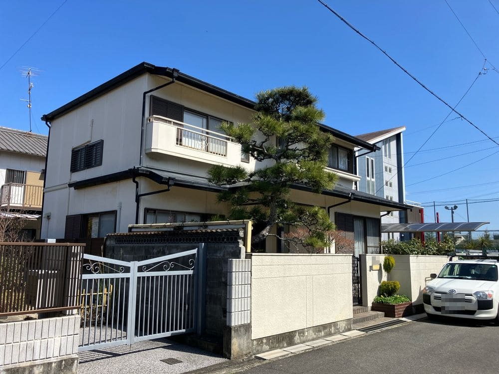 津市の外壁塗装、屋根塗装をリペイント匠が施工した写真