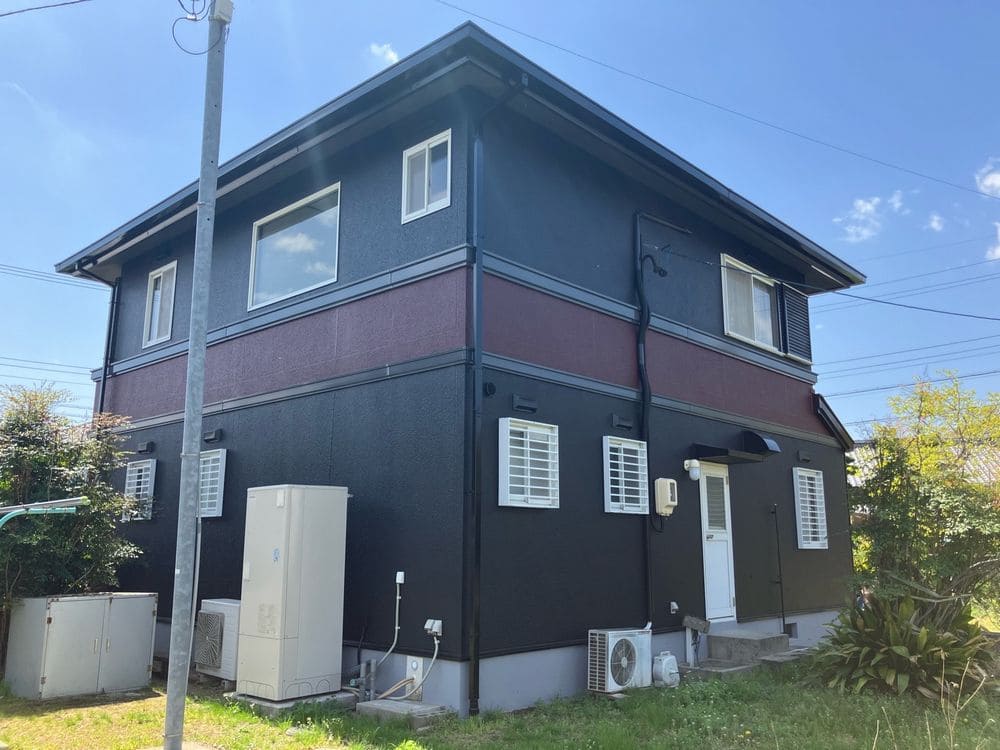 津市の外壁塗装、屋根塗装、防水工事をリペイント匠が施工した写真