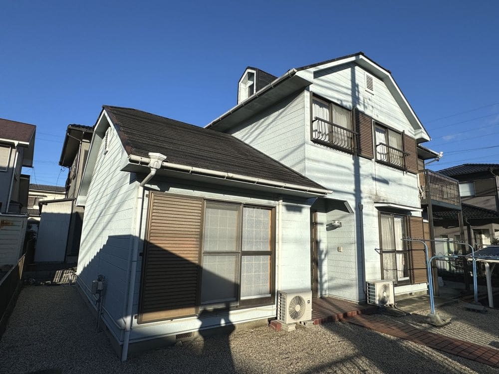 四日市市の外壁屋根塗装をした例　四日市市の外壁屋根塗装をリペイント匠が施工した写真