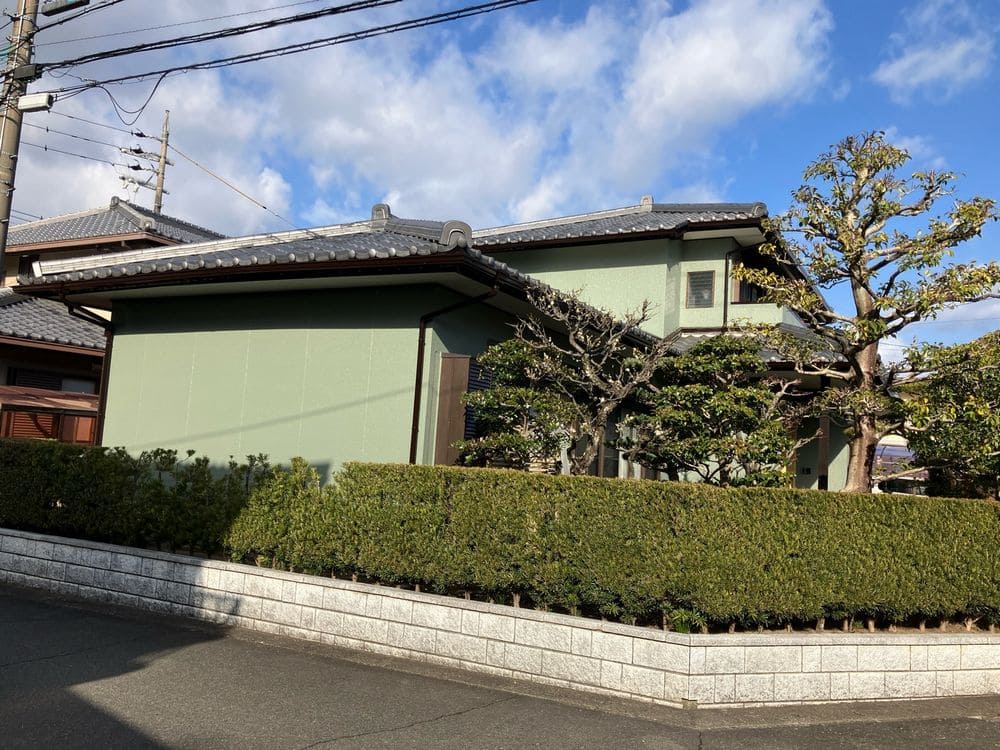 四日市市の外壁塗装をリペイント匠が施工した写真