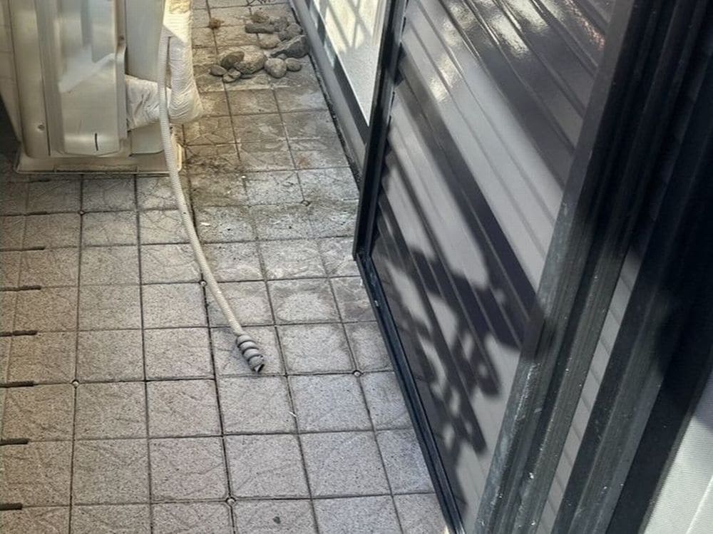 K様(津市)防水施工前 津市の防水工事をリペイント匠が施工した写真
