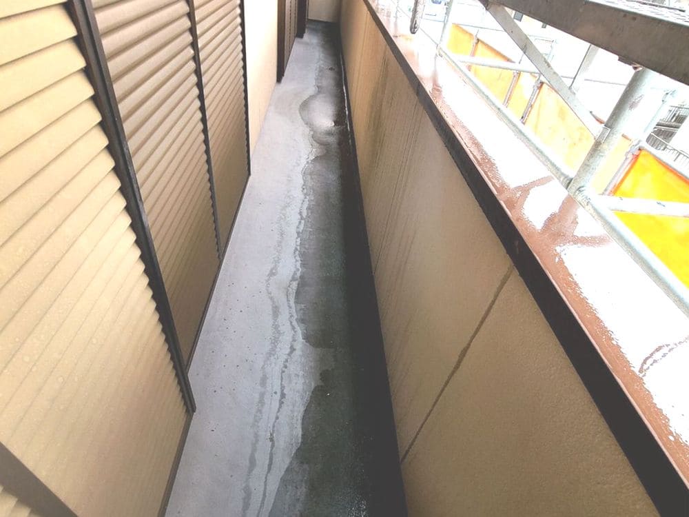 四日市市の防水工事をリペイント匠が施工した写真