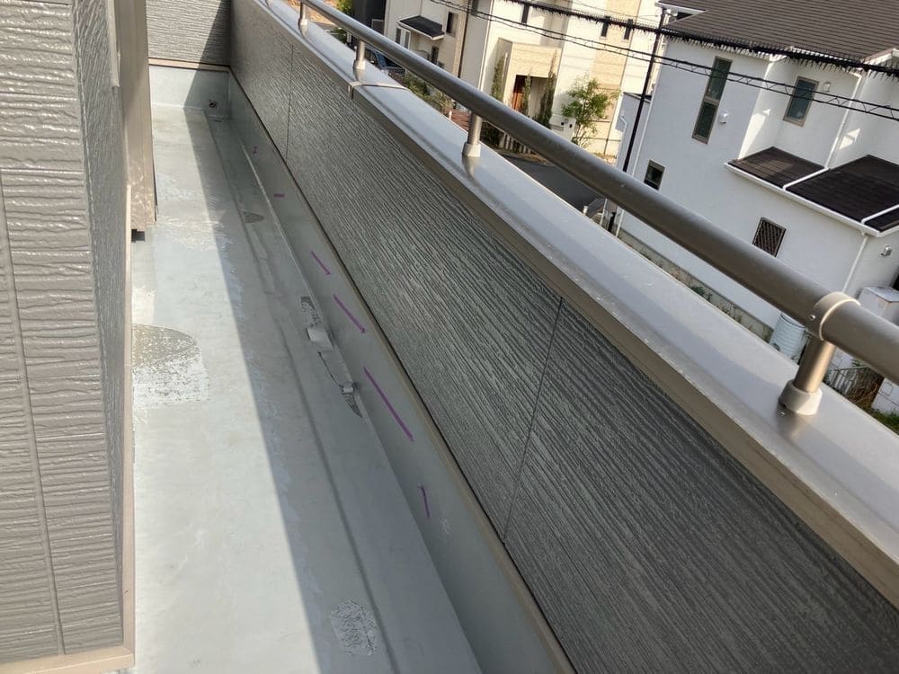 津市の防水工事をリペイント匠が施工した写真