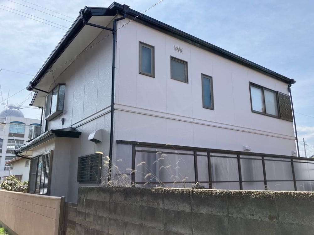 津市の外壁塗装、屋根塗装をリペイント匠が施工した写真