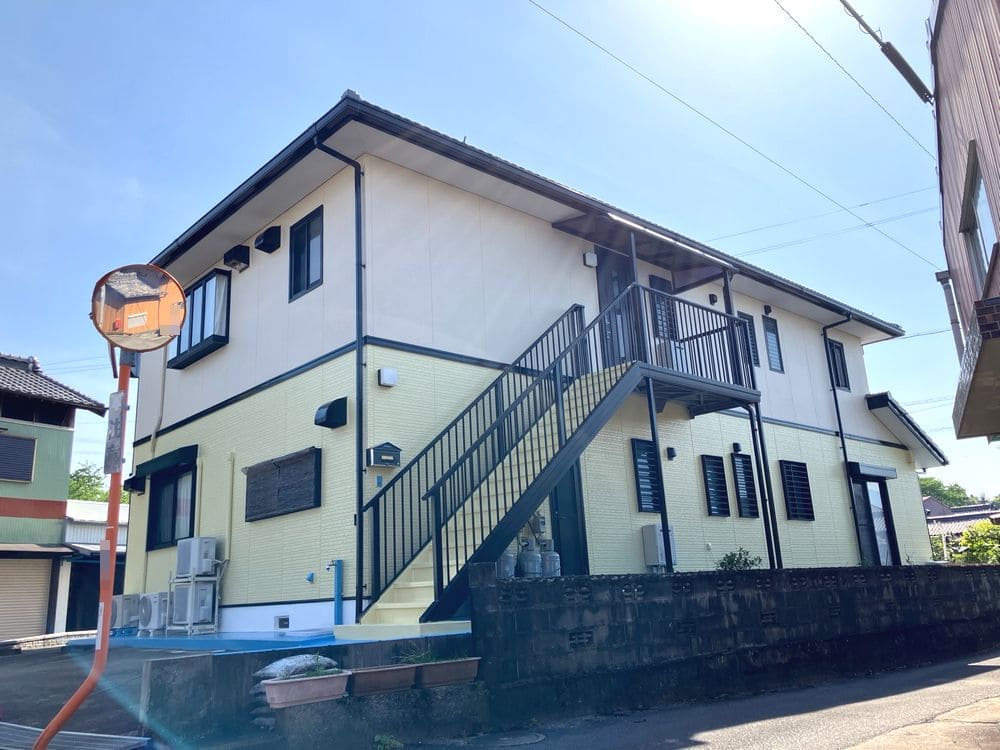 四日市市の外壁屋根塗装をリペイント匠が施工した写真