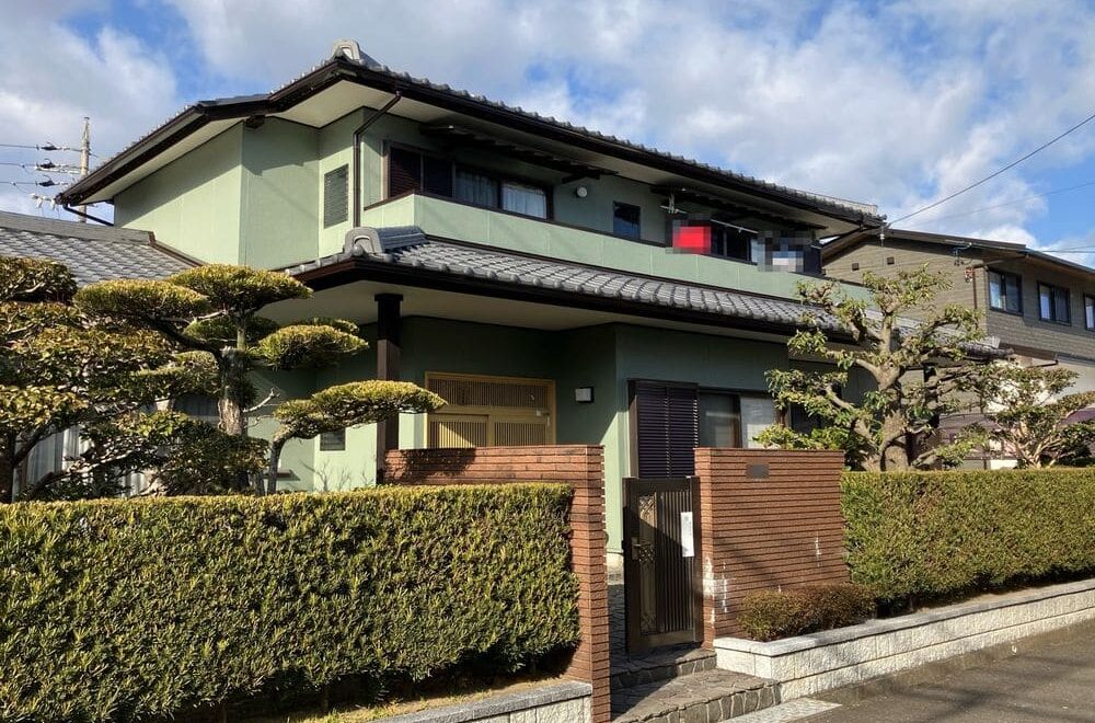 四日市市の外壁塗装をリペイント匠が施工した写真