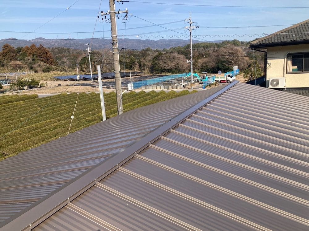 いなべ市の屋根工事をリペイント匠が施工した写真